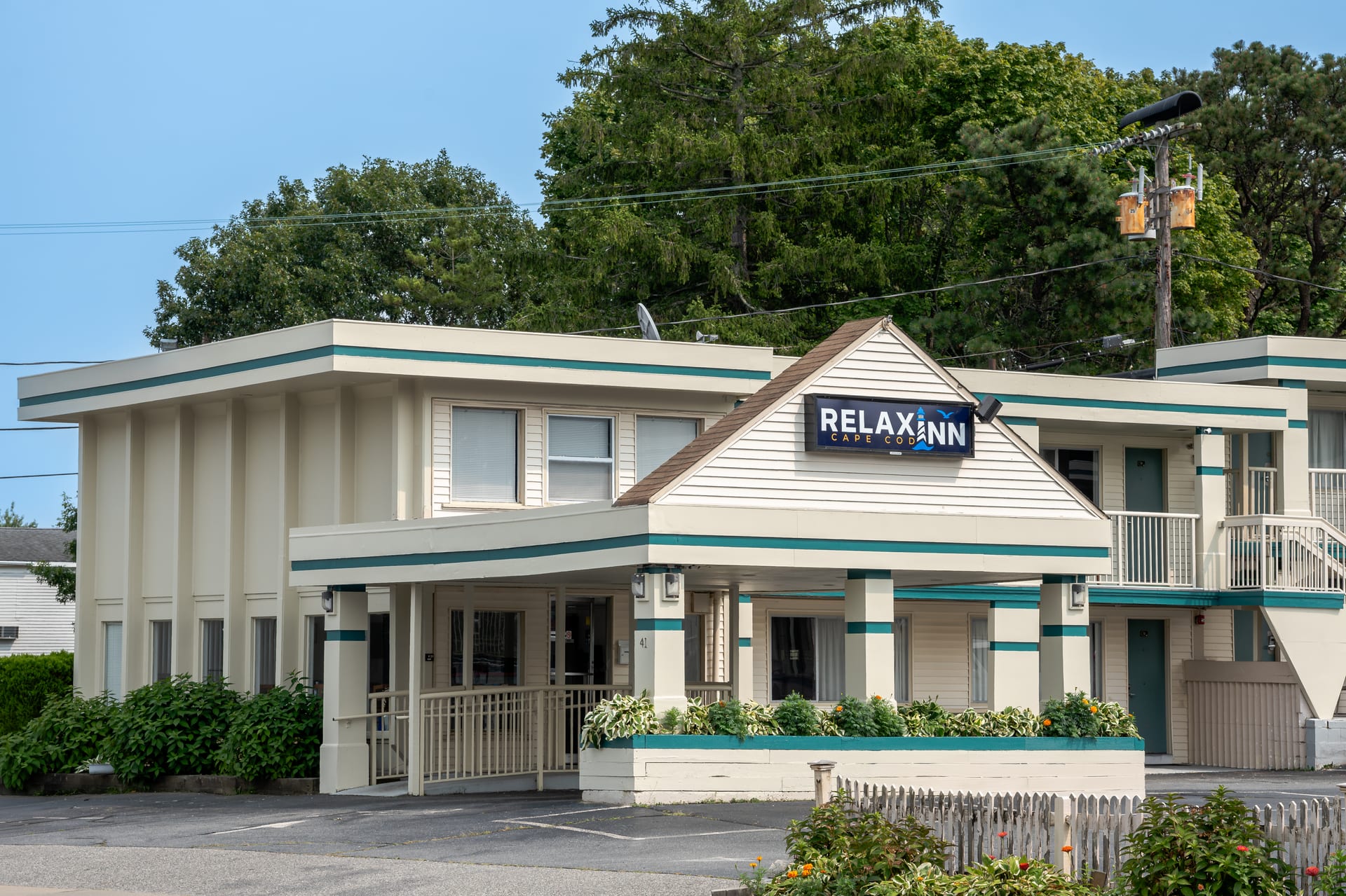 Relax Inn Cape Cod exterior - motel sign and building on Route 28, West Yarmouth